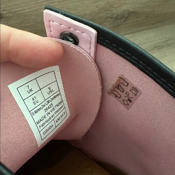 Dr. Martens Pink Patent Leather Combat Boots, New/Never Worn / without box. - Picture 6 of 8